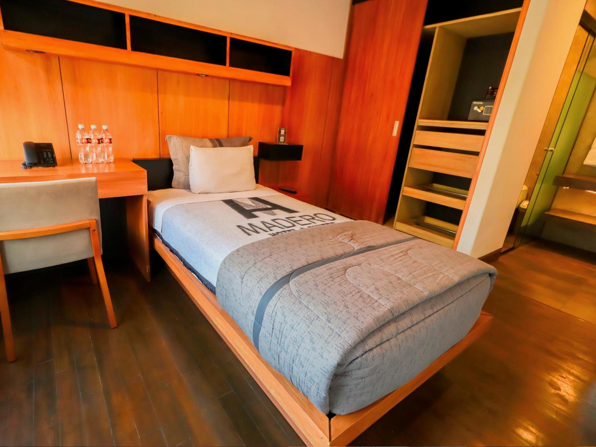 Madero Hotel & Suites La Paz Kültér fotó